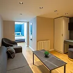 Moss アパートホテル 4*