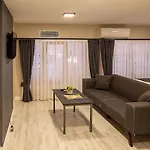 Moss アパートホテル