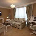 アパートホテル Moss