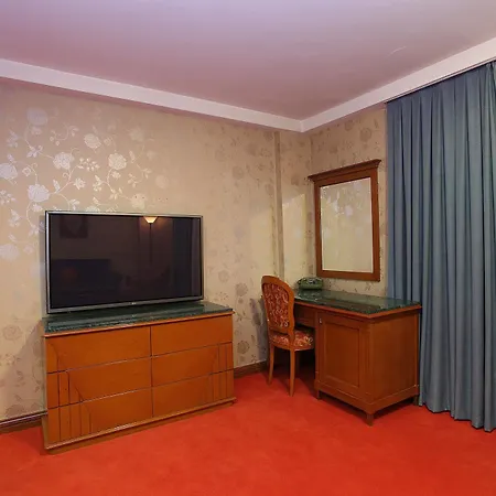 Hotel apartamentowy Moss